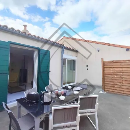 別荘 La Casa Leo Vendrennes
