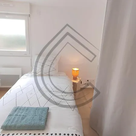 La Casa Leo Vendrennes