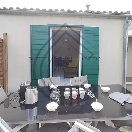 別荘 La Casa Leo Vendrennes